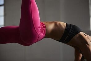 sraith de cleachtaí le haghaidh meáchain caillteanas